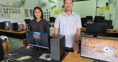 โครงการจัดซื้อคอมพิวเตอร์เพื่อการศึกษาครบเซ็ต จำนวน 10 เครื่อง