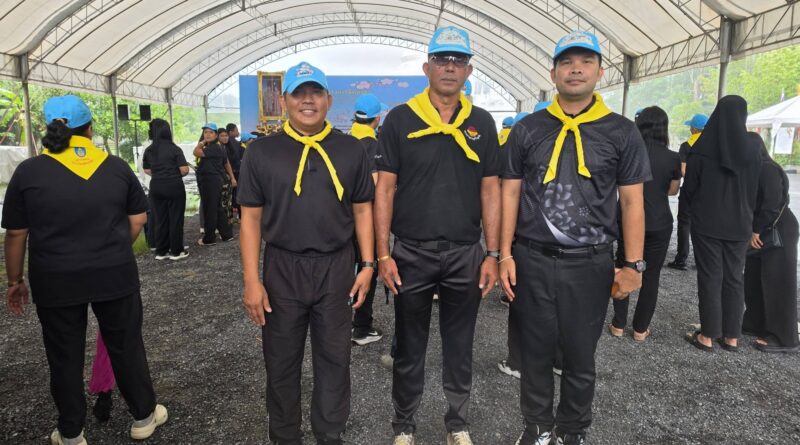 ผู้อำนวยการโรงเรียนหงษ์หยกบำรุง ได้เข้าร่วมในกิจกรรมจิตอาสาถวายพระราชกุศล เฉลิมพระเกียรติเนื่องในโอกาสพระราชพิธีมหามงคล เฉลิมพระชนมพรรษา ๔ รอบ สมเด็จพระนางเจ้าฯ พระบรมราชินี